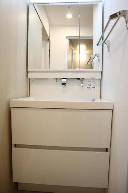 洗面設備　広い洗面スペース