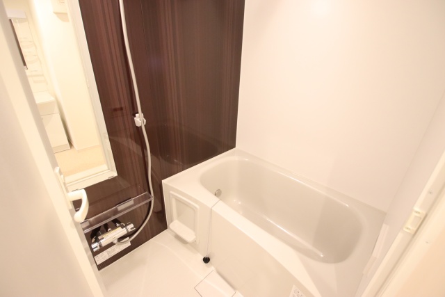 バス・シャワールーム　※別室の参考写真の為、現況優先です。