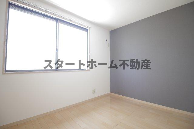 その他部屋・スペース　使い勝手のいい寝室です