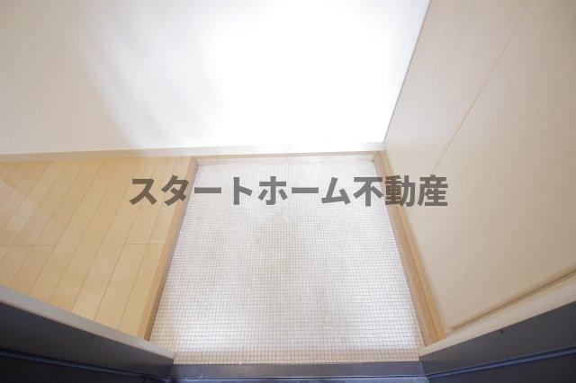 玄関　収納もある玄関です