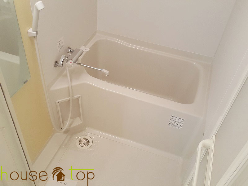 バス・シャワールーム　ゆったりと入浴出来るワイドな浴槽！1日の疲れも癒せますよ♪