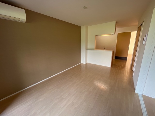 居室・リビング　※他の部屋号数になります