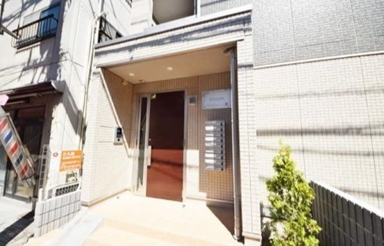 エントランス　毎日通るエントランス♪