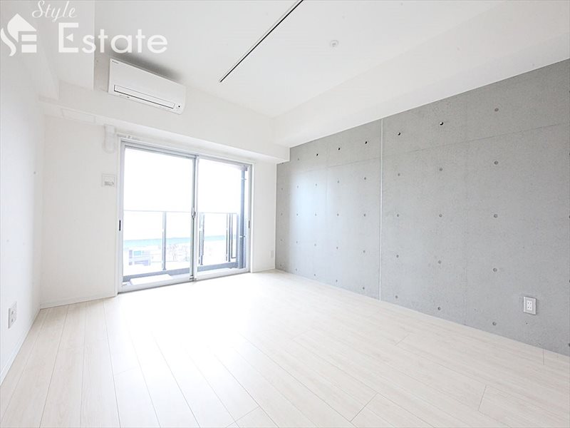 居室・リビング　内装