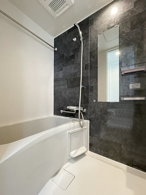 バス・シャワールーム　バスルーム