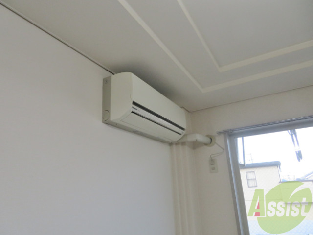 その他設備　エアコンが設置されているので快適に過ごせますよ。