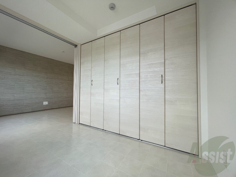 その他部屋・スペース　洋室の家具の配置を考えてみるのも楽しいですよ。