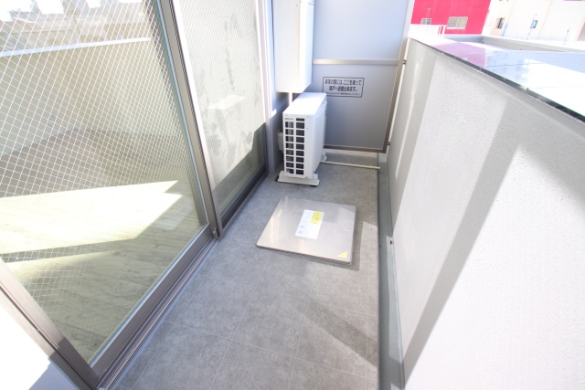 バルコニー　※別室の参考写真の為、現況優先です。