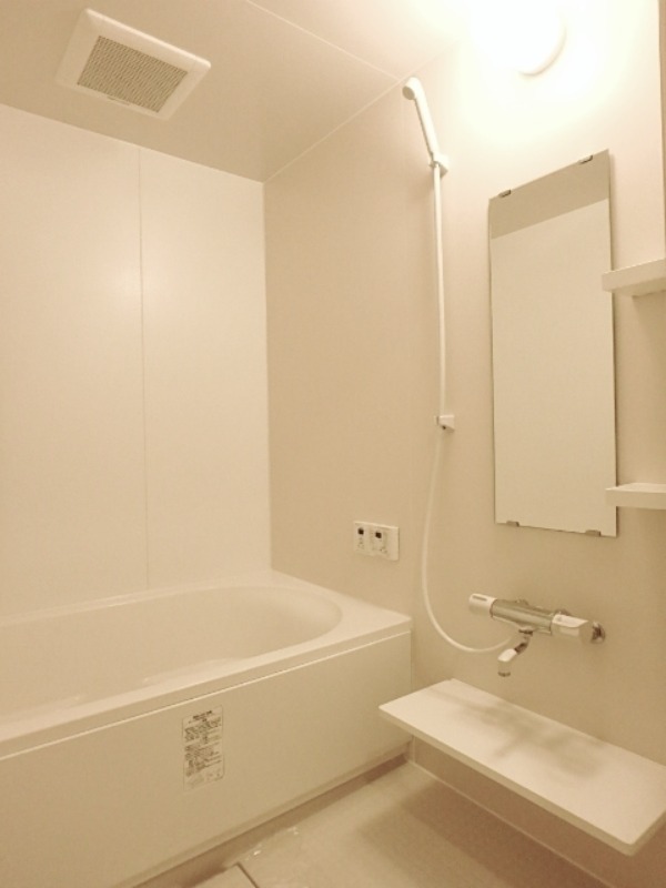 バス・シャワールーム　図面と現状に相違がある場合には現状を優先