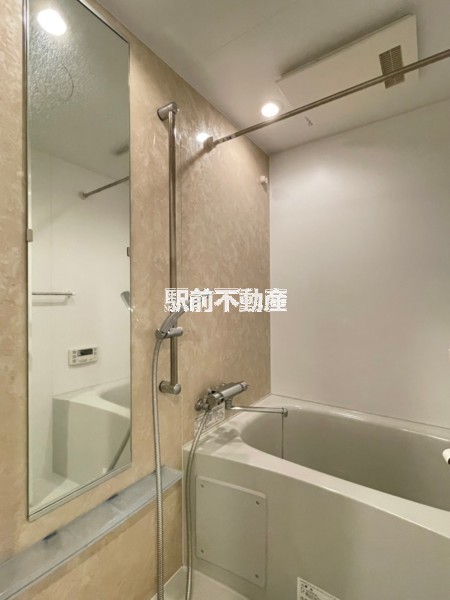 バス・シャワールーム　※同タイプ写真