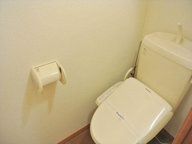 トイレ　シャワー付きトイレ