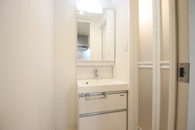 洗面設備　※別室の参考写真の為、現況優先です。