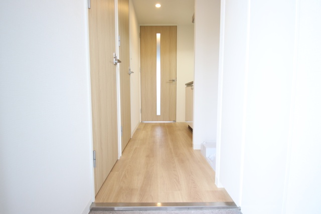 玄関　※別室の参考写真の為、現況優先です。