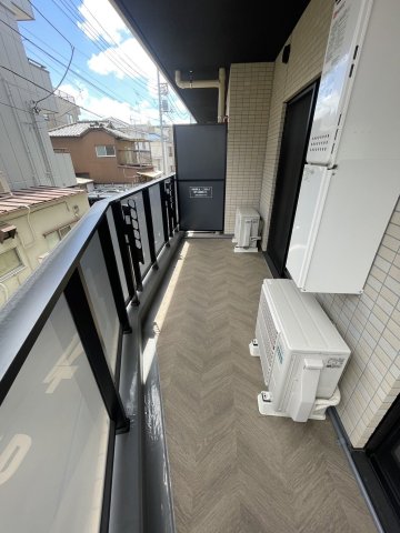 バルコニー　バルコニーがあります