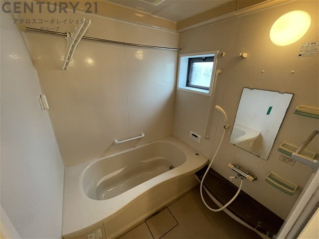 バス・シャワールーム　浴室乾燥・追い炊き機能付きのバスルーム♪