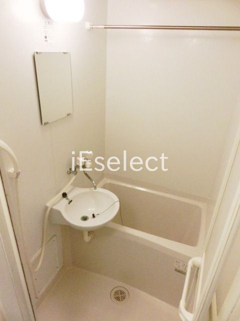 バス・シャワールーム　綺麗なバスルーム。