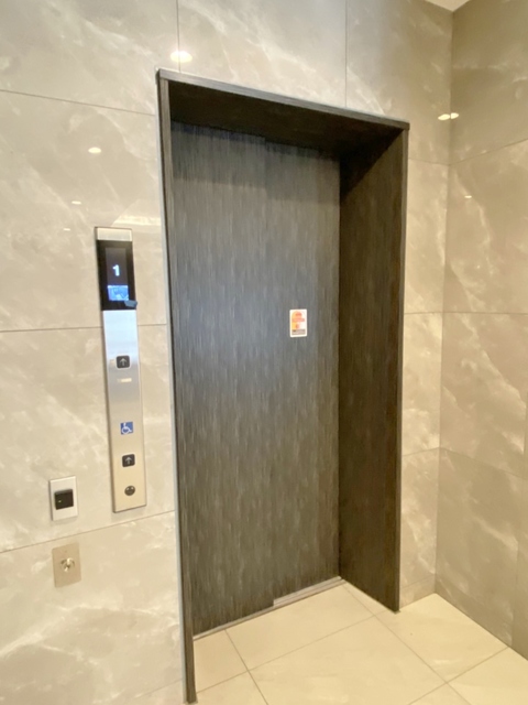 その他共有部分　オートロック・宅配ＢＯＸ・エレベーター付き