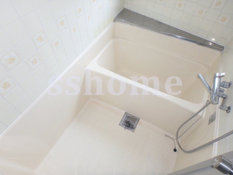 バス・シャワールーム　清潔感のある浴室☆