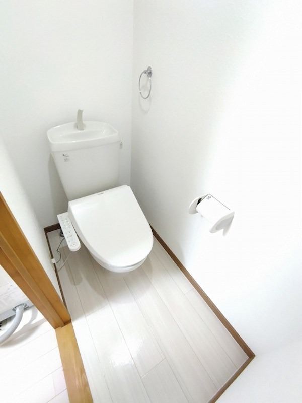 トイレ　※他号室イメージ