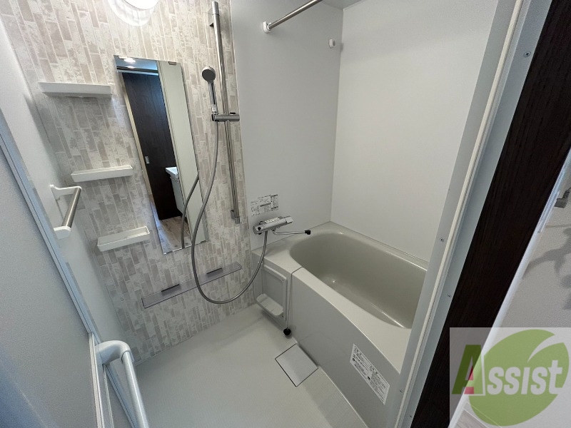 バス・シャワールーム　お風呂になります。一日の疲れを癒してくださいね。