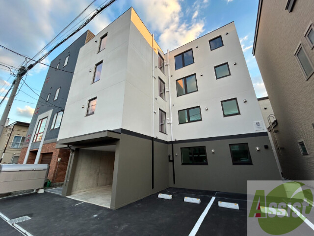 建物外観　札幌市東区北１４条東「Ｍａｉｓｏｎ　ｄｅ　ｅｓｔ」