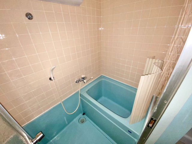 バス・シャワールーム　日々の疲れを癒すお風呂付です