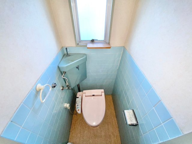 トイレ　落ち着いたトイレです