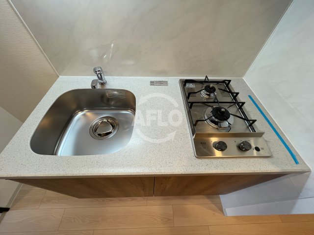 キッチン　レジュールアッシュ谷町六丁目　2口ガスシステムキッチン