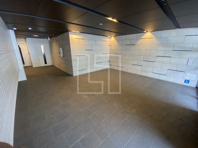 ロビー　コンフォリア心斎橋EAST　ロビー