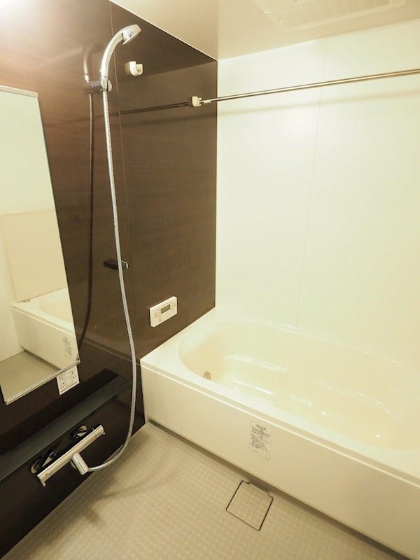 バス・シャワールーム　自動お湯張り出来ます！