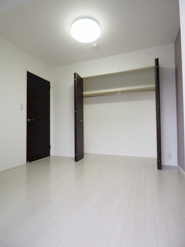 収納　洋室5.3帖