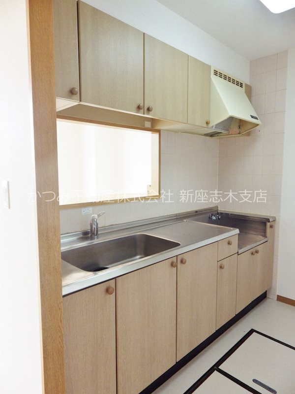 キッチン　都市ガスです　他号室参考写真