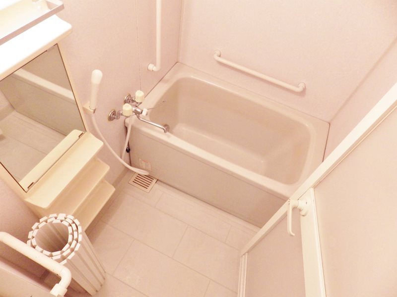 バス・シャワールーム　都市ガスです　他号室参考写真