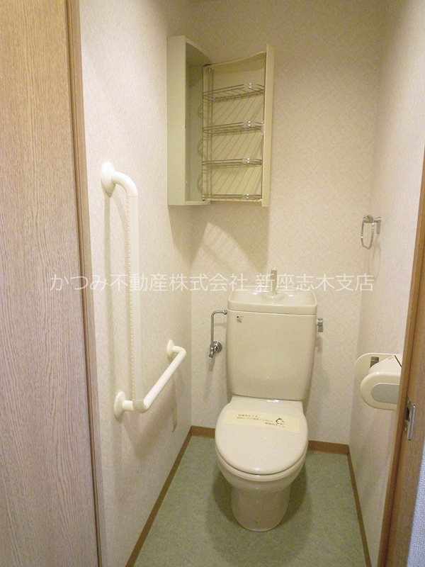 トイレ　他号室参考写真