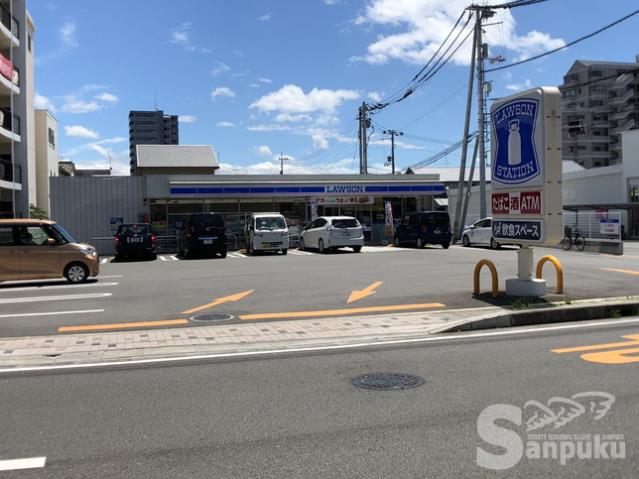 コンビニ　ローソン（コンビニ）まで242m