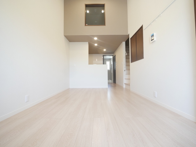 居室・リビング　★日当たりの良いリビングです★