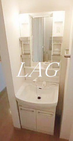 洗面設備　洗面台です。