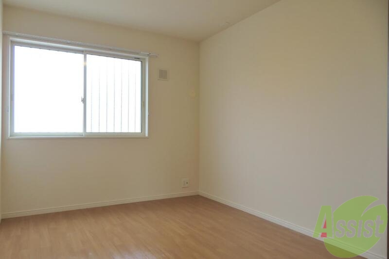 その他部屋・スペース　６帖の洋室は寝室にピッタリではないでしょうか。