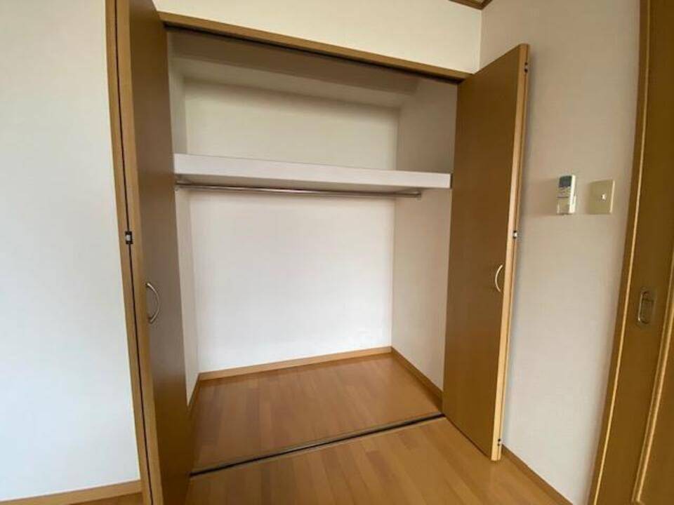 収納　クローゼット