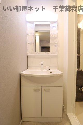 洗面設備　朝の準備に活躍する、洗髪洗面化粧台！