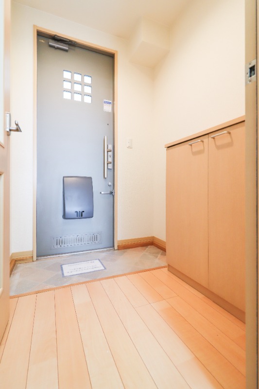 玄関　図面と現状に相違がある場合には現状を優先