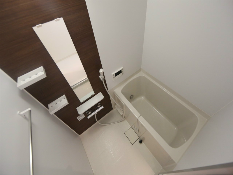 バス・シャワールーム　バスルーム　追い焚き　オートバス