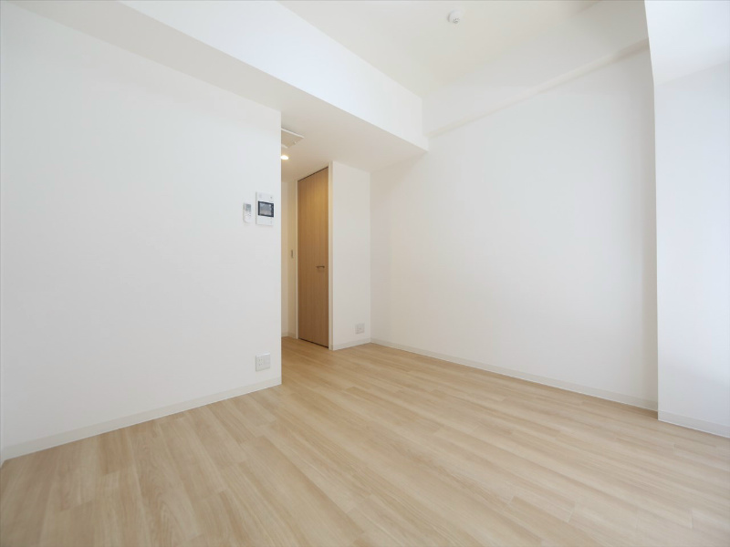 居室・リビング　洋室7.6帖　クローゼット　エアコン