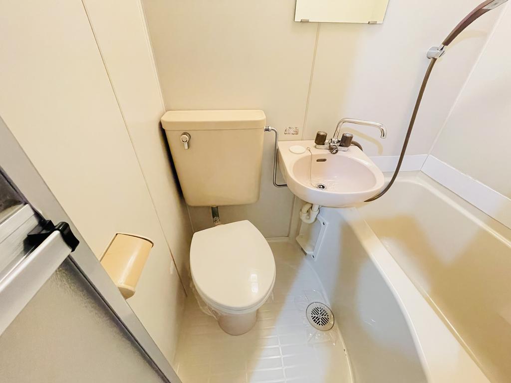 トイレ　※室内は現況を優先します