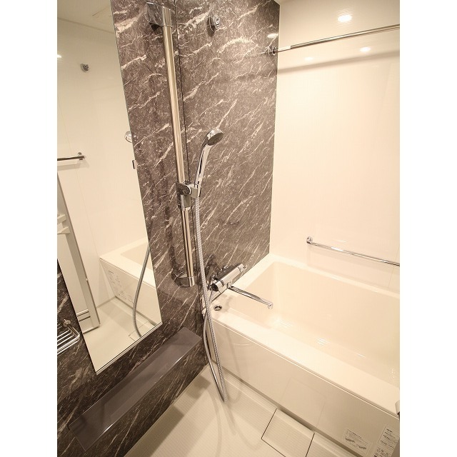 バス・シャワールーム　バス※別部屋参考写真