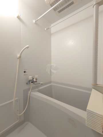 バス・シャワールーム　室内見学承ります。当店掲載物件以外もまとめてお問合頂けます。