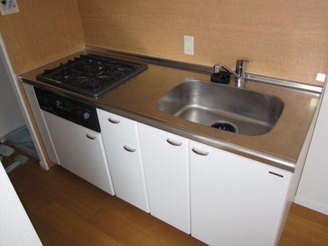 キッチン　キッチン　３口ガスコンロ