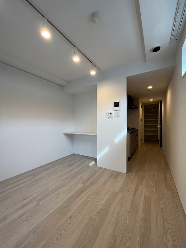 居室・リビング　※同物件別部屋参考画像