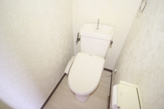 トイレ　※別部屋の写真です