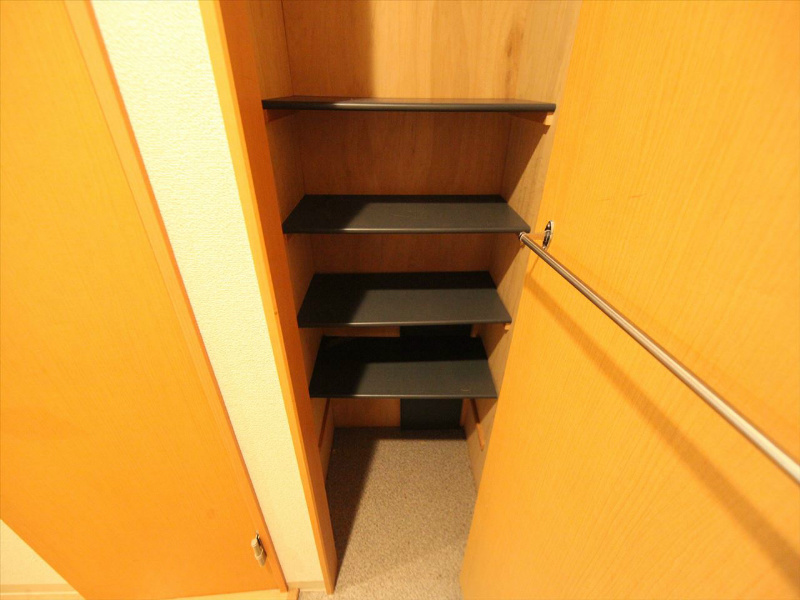 玄関　玄関　シューズボックス付